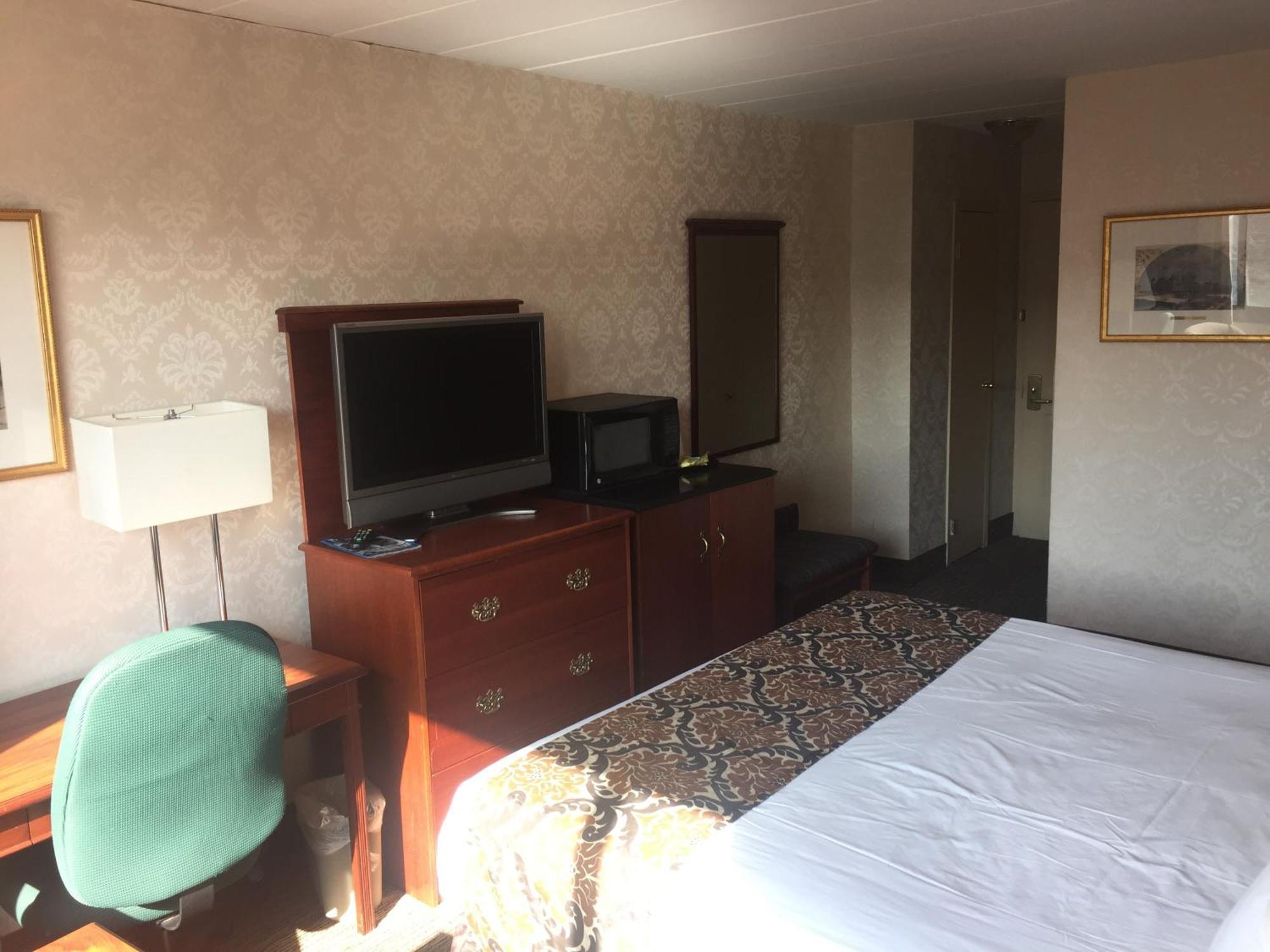 Standard King Room